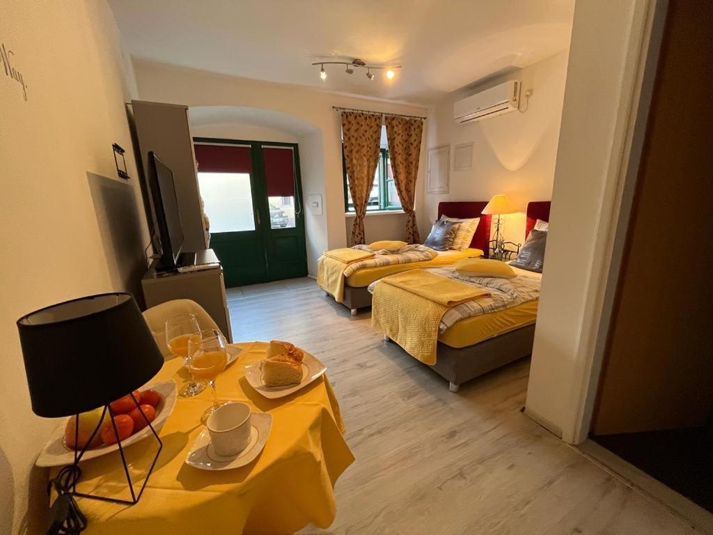 Titius Apartment Skradin Exterior foto